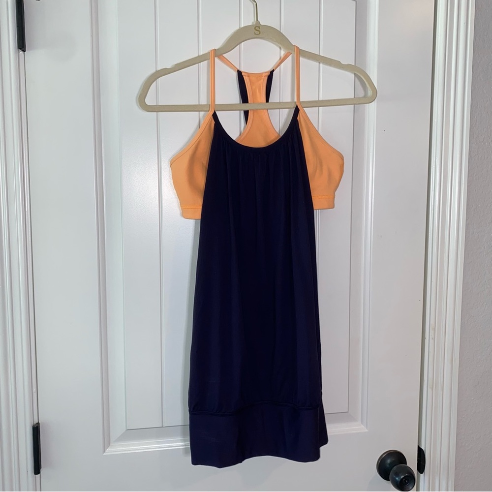 Lululemon Athletica womens workout top